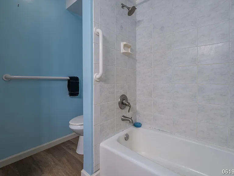 77 Karsten Dr #26C — Photo 14