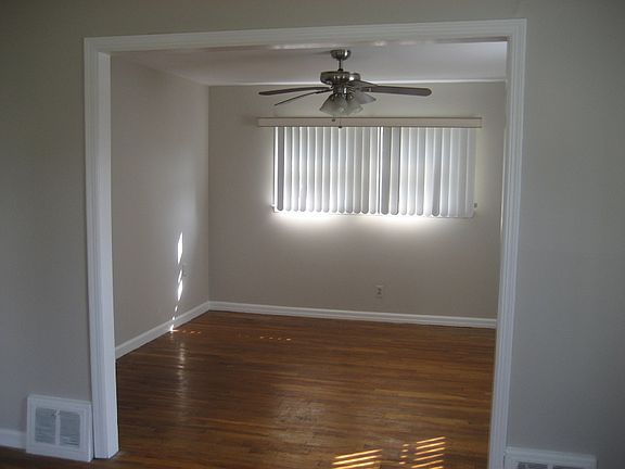 5th image of 24 Long Hill Dr