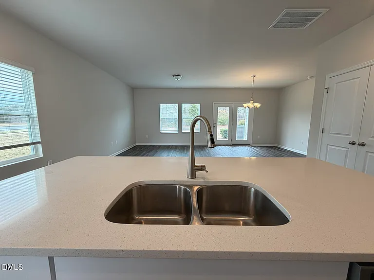 932 Clearhaven Ln — Photo 6