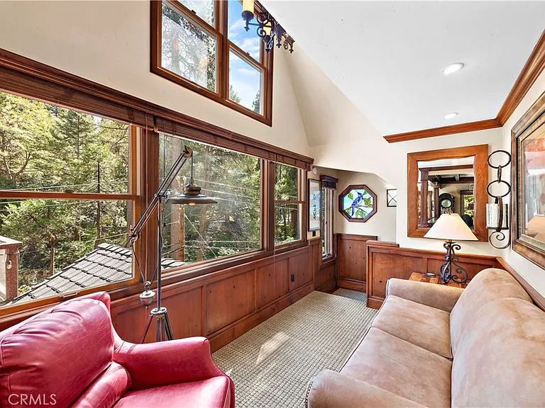 400 Cottage Grove Rd — Photo 28