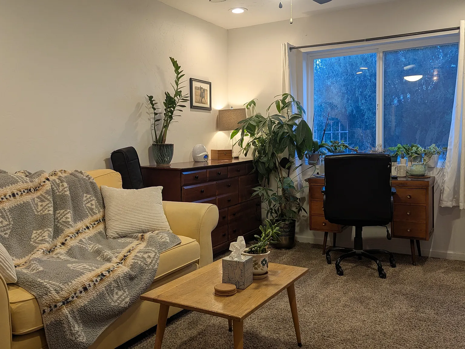 3 bed, 2044 sqft, $1,000 — Photo 3