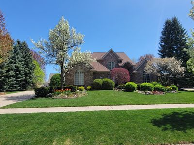 48330 Edinburgh Dr, Plymouth, MI, 48170