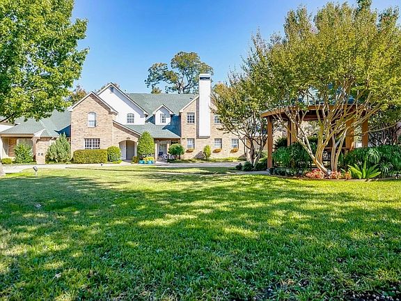 2nd image of 5882 Pecan Chase