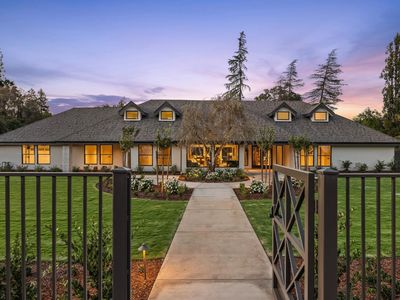 2246 W Palo Alto Ave, Fresno, CA, 93711