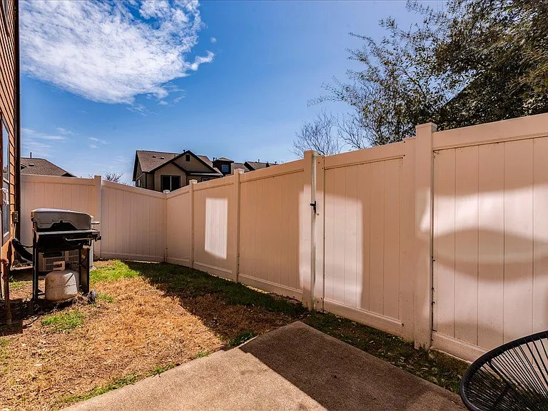 1721 Monahans Ln — Photo 23