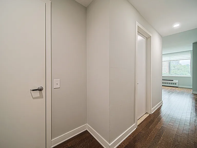 1108 Hudson Park #1108 — Photo 16