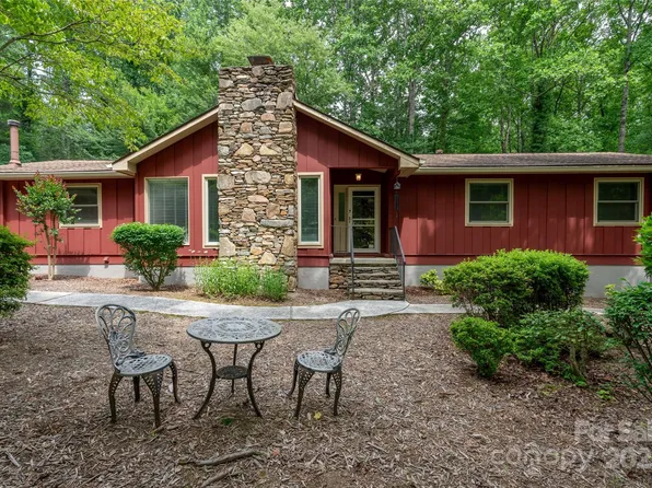 12 Surrey Run, Hendersonville, NC 28791