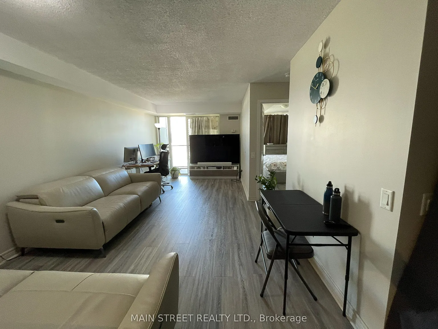 2 bed, $2,300 — Photo 4