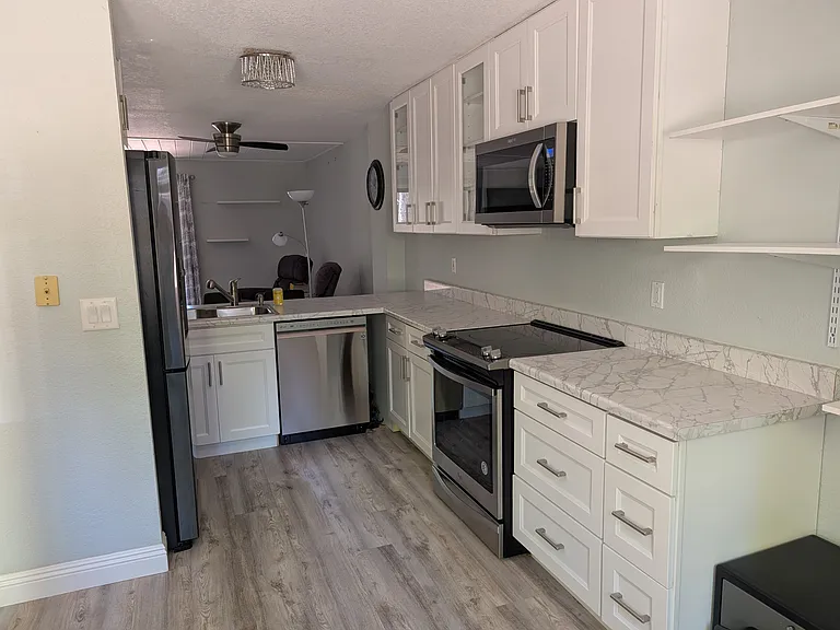 988 Manuel Rd — Photo 3