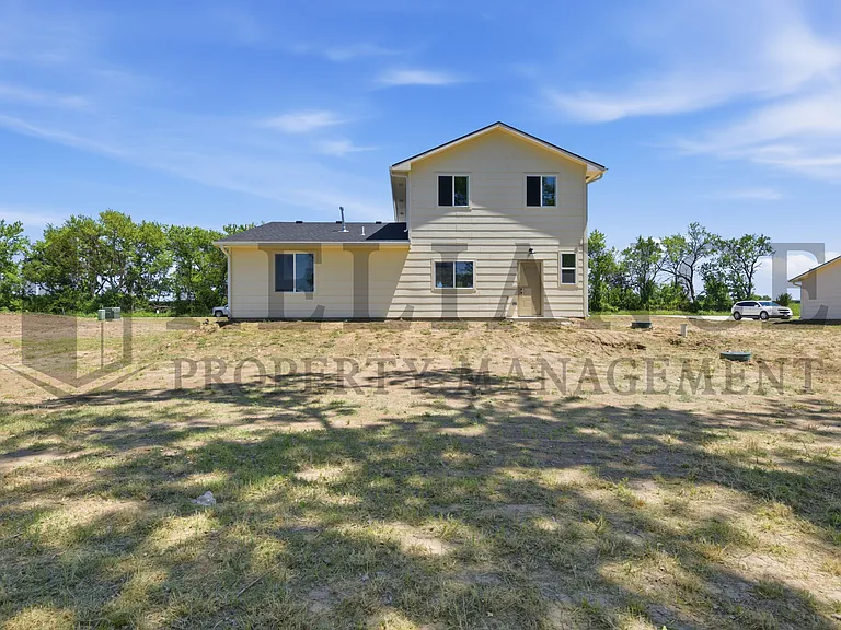 235 Arbor — Photo 7