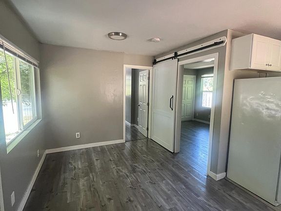 4th image of 115-111 Ponderosa Way