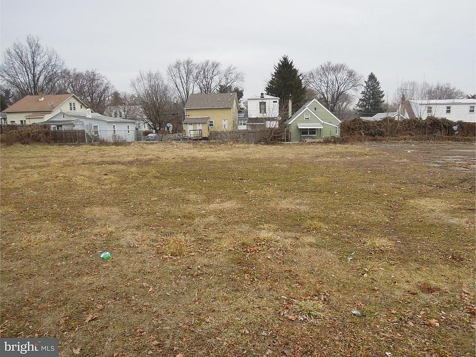 1st image of 30 New Hillcrest Ave