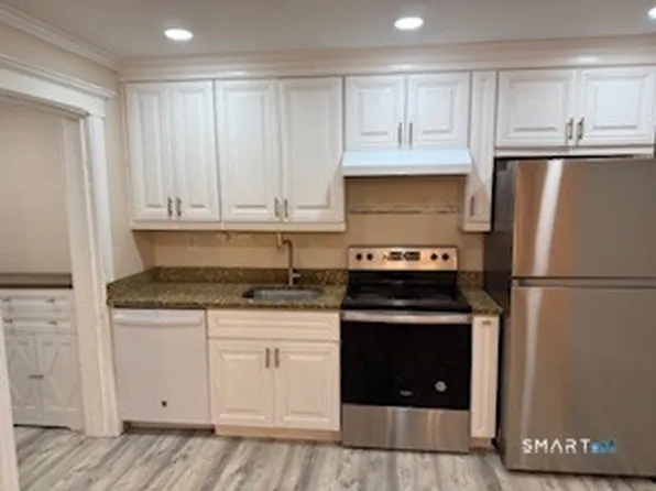253 Hope St, Stamford, CT 06906