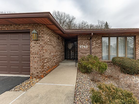 2nd image of 3748 53rd St