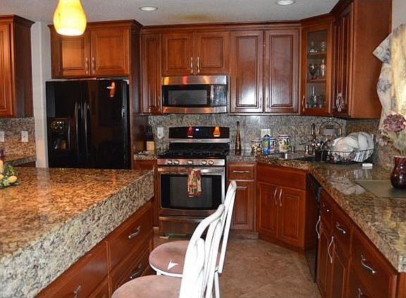 3rd image of 1821 Panama Ave