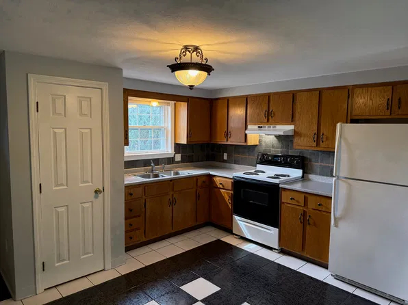 530 Main St #A, Biddeford, ME 04005