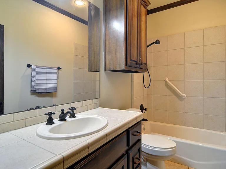 3407 Penticost St — Photo 24