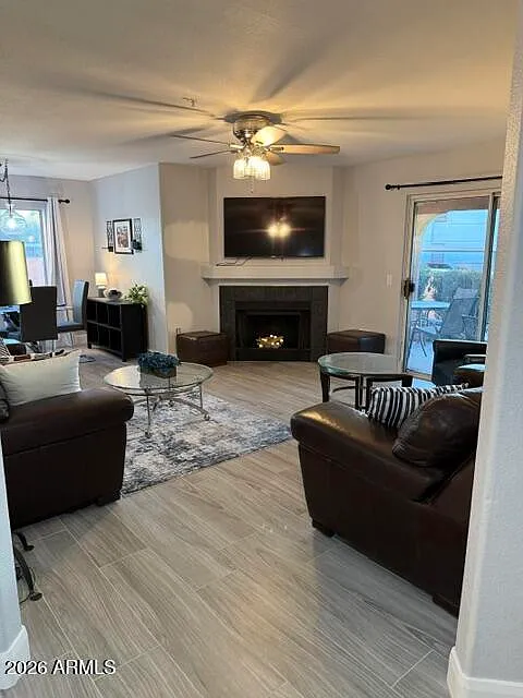 2 bed, 1252 sqft, $4,200 — Photo 3