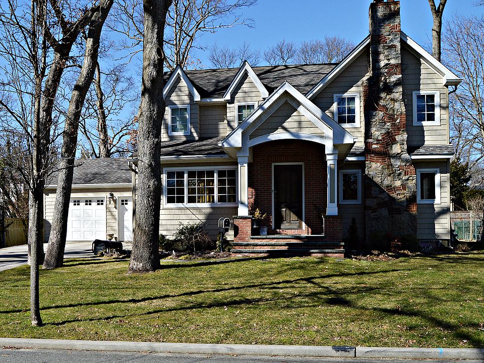 1st image of 115 Marion Ave
