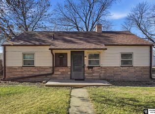 1309 N 8th St, Beatrice, NE 68310