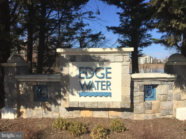 1705 Lake Shore Crest Dr APT 23, Reston, VA 20190