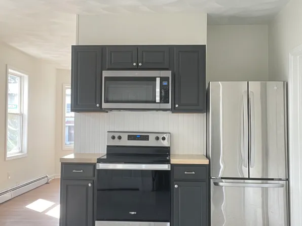 112-114 Johnson St #1, Pawtucket, RI 02860