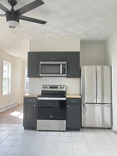 112-114 Johnson St #1 Photo 1