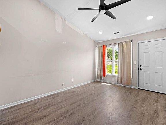 3rd image of 99 Sanders Dr
