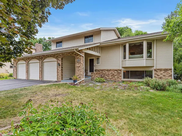 4640 Goldenrod Ln N, Plymouth, MN 55442