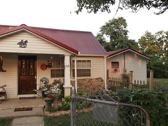5th image of 418 Alma Street