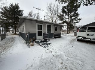 3034 E Valley Rd, Adrian, MI 49221