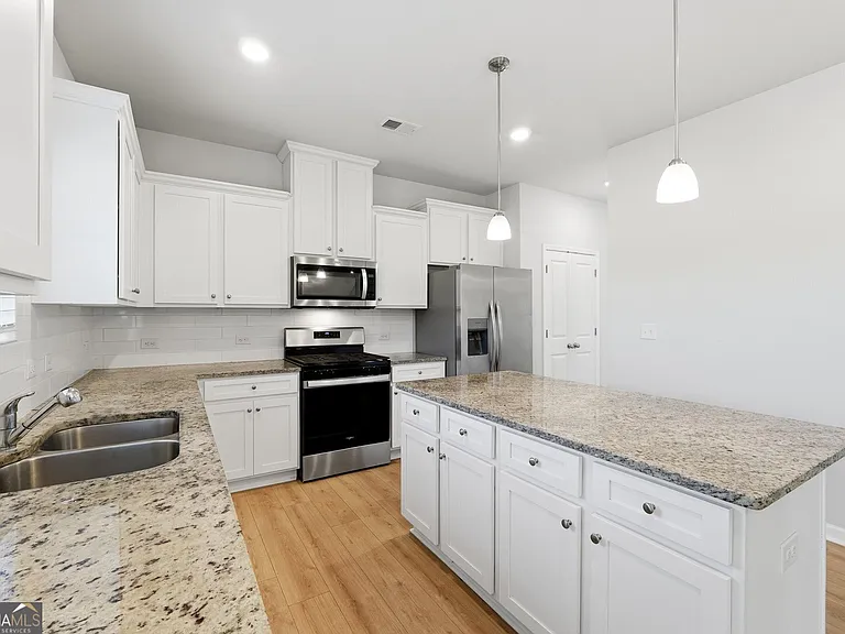 1877 Mitchell Farm Ct — Photo 11