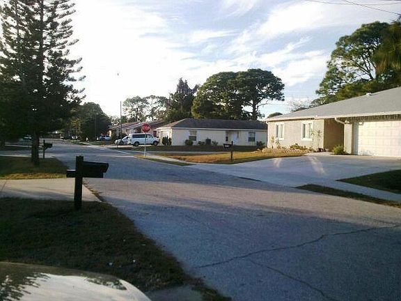 5th image of 2466 23rd St