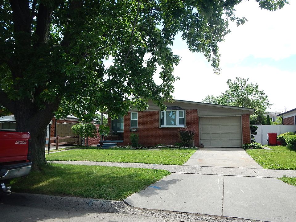 1st image of 30440 Hennigan St