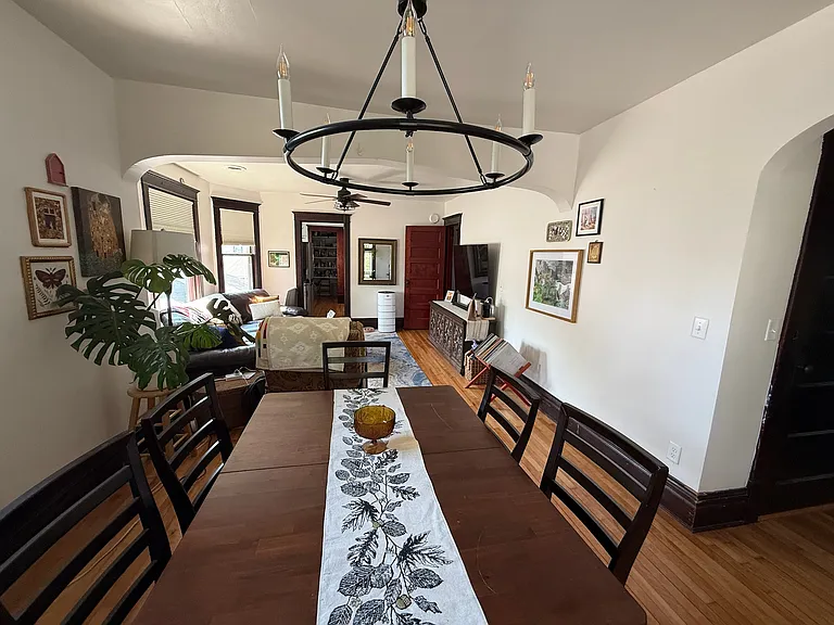 2721 E 22nd St #2 — Photo 4
