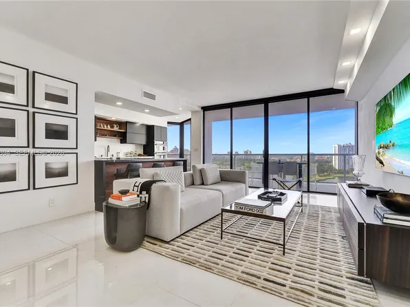 20281 E Country Club Dr, Aventura, FL