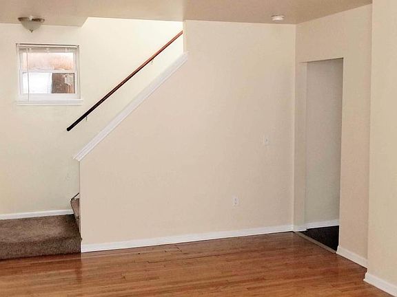 3rd image of 4683 Berkshire St
