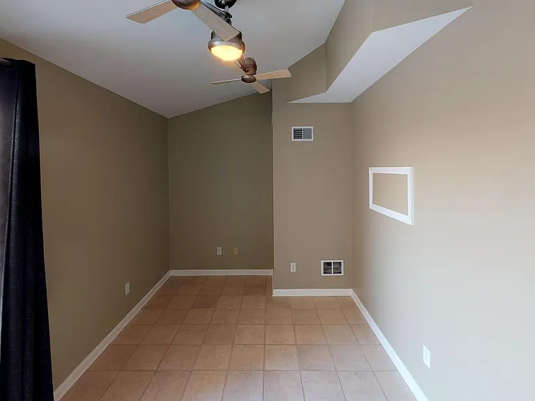 1137 N Orianna St — Photo 11