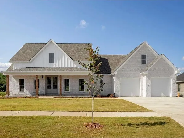 216 Chestnut Oak Dr, Florence, AL 35633