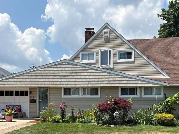 170 Tardy Lane S, Wantagh, NY 11793