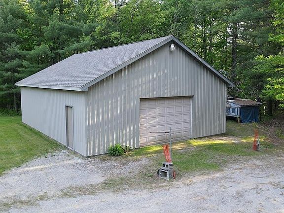 3rd image of 4335 Kings Corner Rd