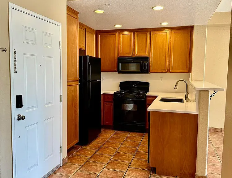 1760 E Palomar St E #302 — Photo 10