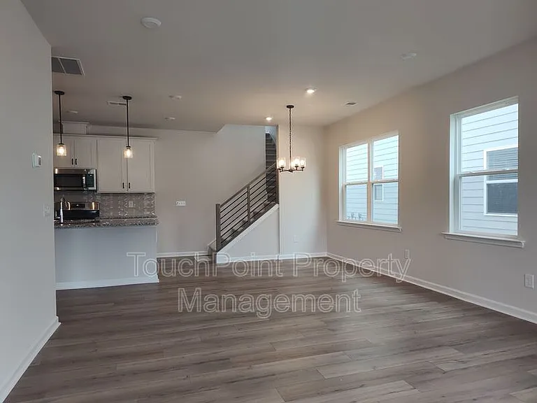 5821 Wentwood Ct — Photo 8