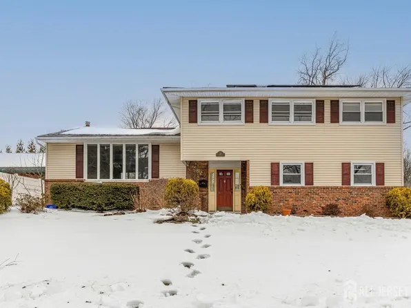 10 Gavel Rd, Sayreville, NJ 08872