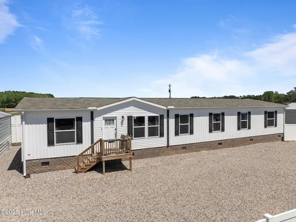 512 Evins Lane, Pinetown, NC 27865