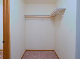 1204 16th Ave SE #1204-105, Minot, ND 58701