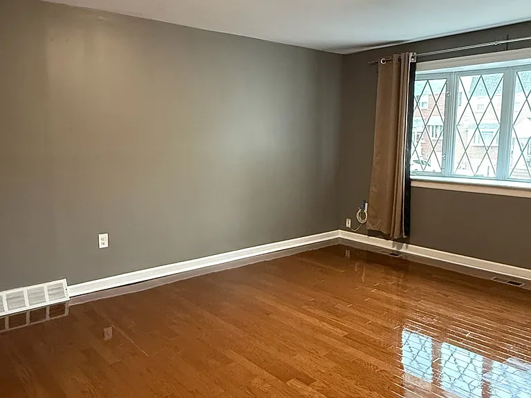 9889 Garvey Dr — Photo 5