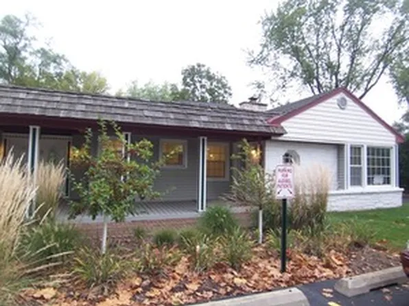 448 W Terra Cotta Ave, Crystal Lake, IL 60014