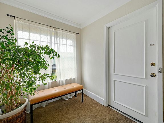 5th image of 7834 Broadway St APT 704