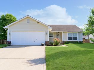 5230 Hidden Ridge Ct, Indianapolis, IN 46221